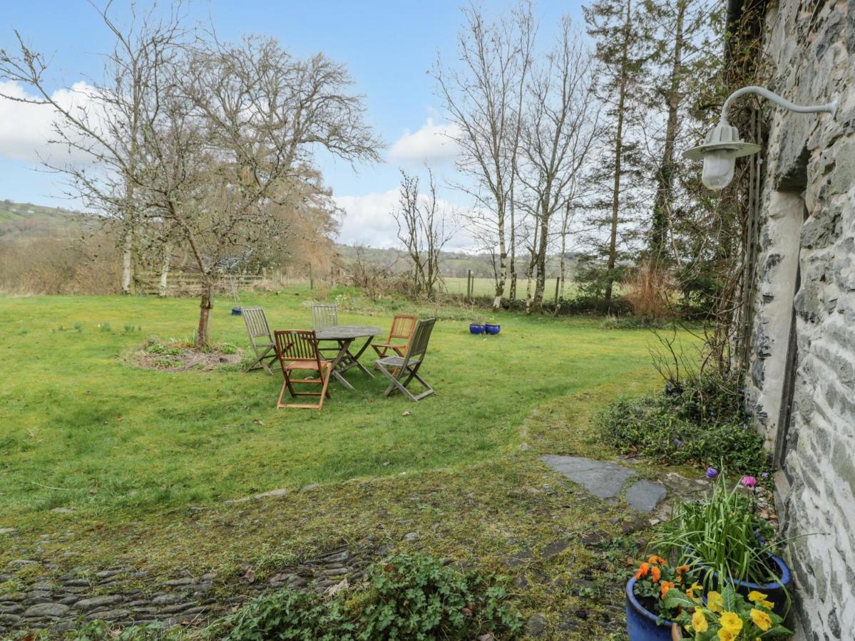 Villa Beudy Dolpebyll Llangadfan Exterior foto